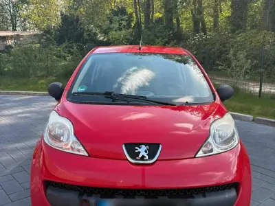 Gebraucht Peugeot 107 68 PS (50 kW) 2007 Rot Kleinwagen