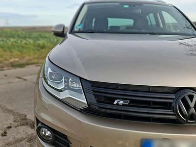 Gebraucht VW Tiguan R-line 177 PS (130 kW) 2016 Gold SUV