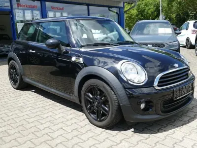 Gebraucht Mini ONE Salt 75 PS (55 kW) 2014 Midnight black metallic Kleinwagen