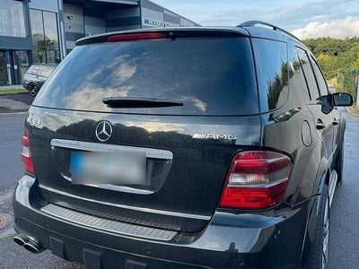 Usata Mercedes ML63 AMG AMG 510 CV (375 kW) 2006 Nero SUV