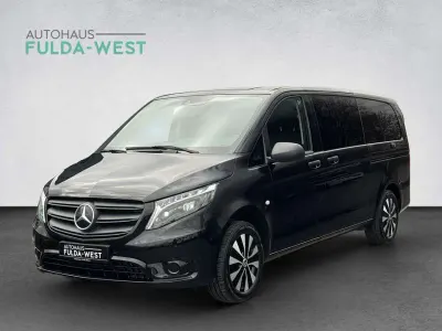 Gebraucht Mercedes Vito 190 PS (139 kW) 2023 Schwarz Van