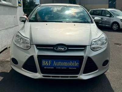 Gebraucht Ford Focus Trend 105 PS (77 kW) 2014 Silber Kombi