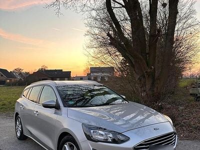 Gebraucht Ford Focus 120 PS (88 kW) 2021 Silber Kombi