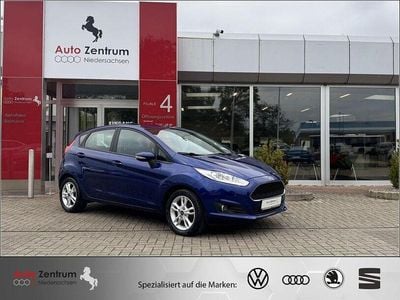 Deep impact blue (metallic) Gebraucht 2017 Ford Fiesta Celebration Kleinwagen | 9.970 € (Fairer Preis)