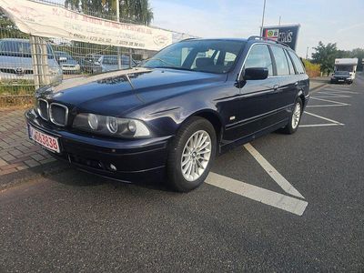 BMW 525