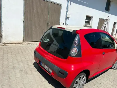 Gebraucht Citroën C1 68 PS (50 kW) 2007 Rot Kleinwagen