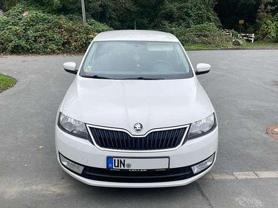 Gebraucht Skoda Rapid Active 90 PS (66 kW) 2016 Limousine