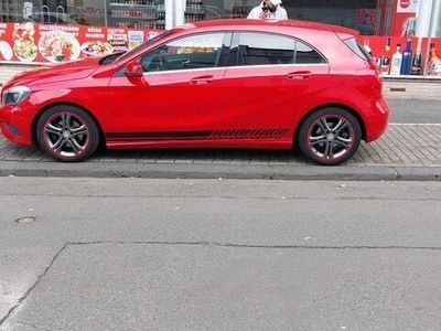 gebraucht Mercedes A180 Rot