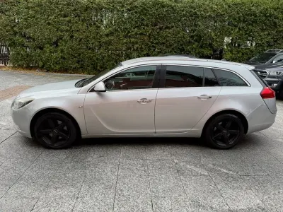 Gebraucht Opel Insignia Innovation 160 PS (117 kW) 2011 Silber Kombi