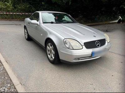 Gebraucht Mercedes SLK200 136 PS (100 kW) 1997 Silber Cabrio