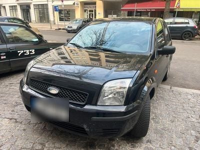 Usado Ford Fusion 68 HP (50 kW) 2004 Preto Citadino