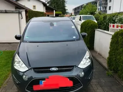 Gebraucht Ford S-MAX Trend 163 PS (119 kW) 2011 Grau Van / Kleinbus