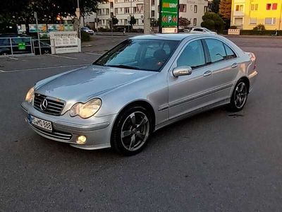 gebraucht Mercedes C200 CGI Avantgarde