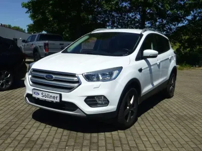 Gebraucht Ford Kuga 150 PS (110 kW) 2017 Weiß SUV