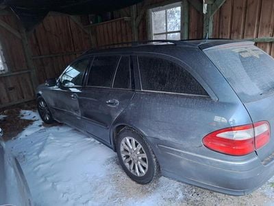 Grau Gebraucht 2007 Mercedes E220 Kombi | 2.500 € (Superpreis)