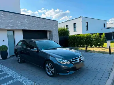 Gebraucht Mercedes E350 258 PS (189 kW) 2015 Grau Kombi