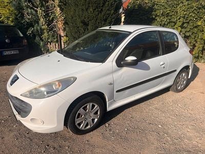 Gebraucht Peugeot 206+ 60 PS (44 kW) 2009 Weiß Kleinwagen