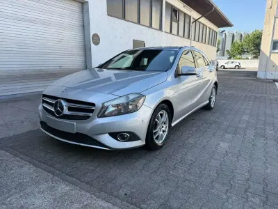 Gebraucht Mercedes A180 109 PS (80 kW) 2013 Silber Kleinwagen