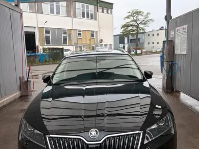 Gebraucht Skoda Superb 190 PS (139 kW) 2019 Schwarz Kombi