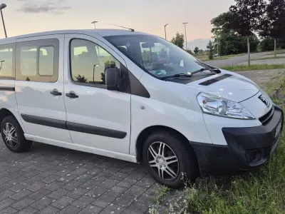 Gebraucht Peugeot TePee 90 PS (66 kW) 2010 Weiß Van / Kleinbus
