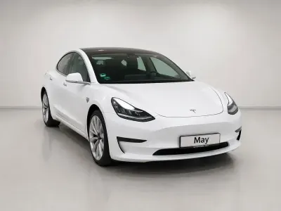 Occasion Tesla Model 3 Standard Range Plus 225 kW (306 ch) 2019 Blanc Berline