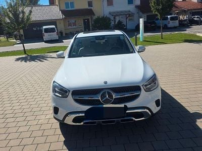Usata Mercedes GLC220 194 CV (142 kW) 2020 Bianco Coupé
