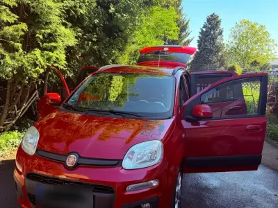 Second-hand Fiat Panda 85 CP (62 kW) 2012 Roșu Hatchback