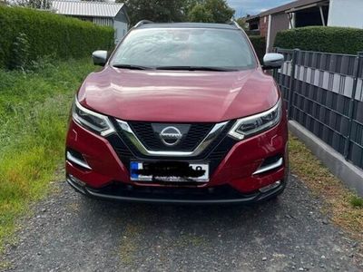 gebraucht Nissan Qashqai Metallic Red Rot BJ 2018