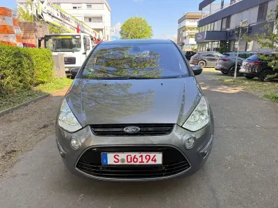 Gebraucht Ford S-MAX Titanium 163 PS (119 kW) 2013 Braun Van / Kleinbus