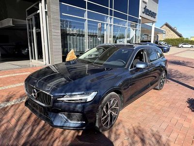 Second-hand Volvo V60 Inscription 253 CP (186 kW) 2020 Albastru Break