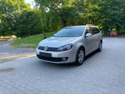 Gebraucht VW Golf VI Comfortline 122 PS (89 kW) 2009 Silber Kleinwagen