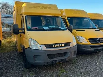 Gebraucht Iveco Daily 106 PS (77 kW) 2011 Gelb Limousine