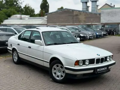 Gebraucht BMW 520 129 PS (94 kW) 1989 Weiß Limousine