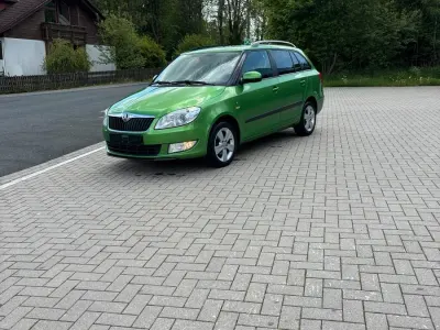 Gebraucht Skoda Fabia 90 PS (66 kW) 2013 Grün Kombi