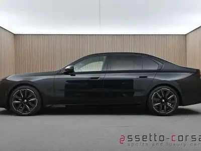 Gebraucht BMW 740 M Sport 286 PS (210 kW) 2026 Schwarz Limousine