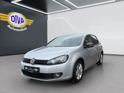 Gebraucht VW Golf VII Match 105 PS (77 kW) 2012 Silber Limousine