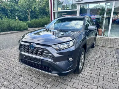 Gebraucht Toyota RAV4 Hybrid Plus 218 PS (160 kW) 2019 Marlingrau metallic SUV