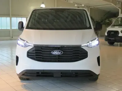 Usata Ford Transit Custom 110 CV (80 kW) 2024 Andere Berlina