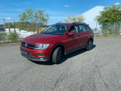 Gebraucht VW Tiguan Comfortline 116 PS (85 kW) 2017 Rot SUV