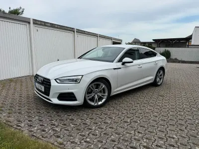 Gebraucht Audi A5 Sportback Design 190 PS (139 kW) 2019 Weiß Kleinwagen