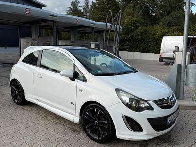 Gebraucht Opel Corsa 86 PS (63 kW) 2011 Weiß Kleinwagen