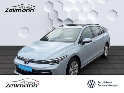 Gebraucht VW Golf VIII Life 150 PS (110 kW) 2025 Blau Kombi