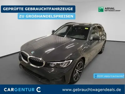 Gebraucht BMW 320 Advantage 184 PS (135 kW) 2022 Grau Kombi