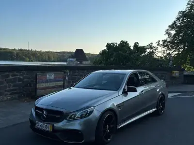 Gebraucht Mercedes E63 AMG AMG 387 PS (284 kW) 2009 Grau Limousine