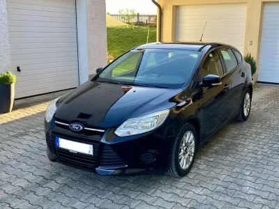 Usata Ford Focus Ambiente 105 CV (77 kW) 2011 Nero Berlina