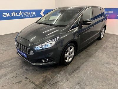 Gebraucht Ford S-MAX Titanium 150 PS (110 kW) 2016 Grau Van / Kleinbus