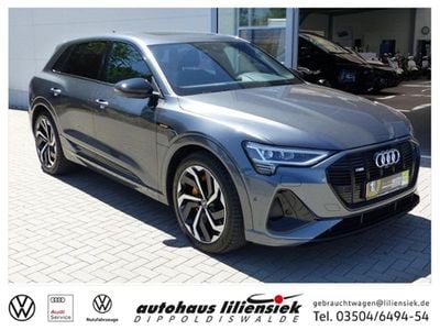 Usata Audi e-tron S-Line 300 kW (408 CV) 2023 Grigio SUV