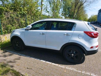Weiß Gebraucht 2012 Kia Sportage SUV | 9.950 € (Fairer Preis)