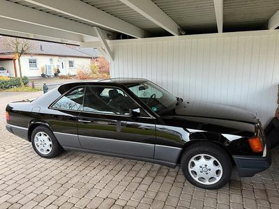 Gebraucht Mercedes 230 132 PS (97 kW) 1991 Schwarz Coupé