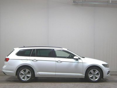 Usata VW Passat Business 200 CV (147 kW) 2021 Bianco Station wagon